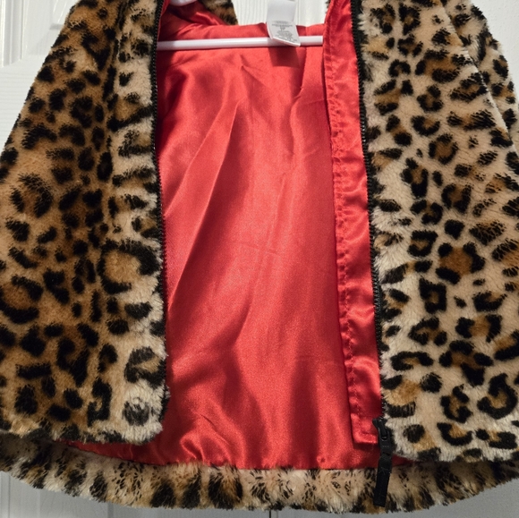 Little Me 2t - Leopard Print Faux Fur  Jacket with Red Lining - Picture 3 of 5